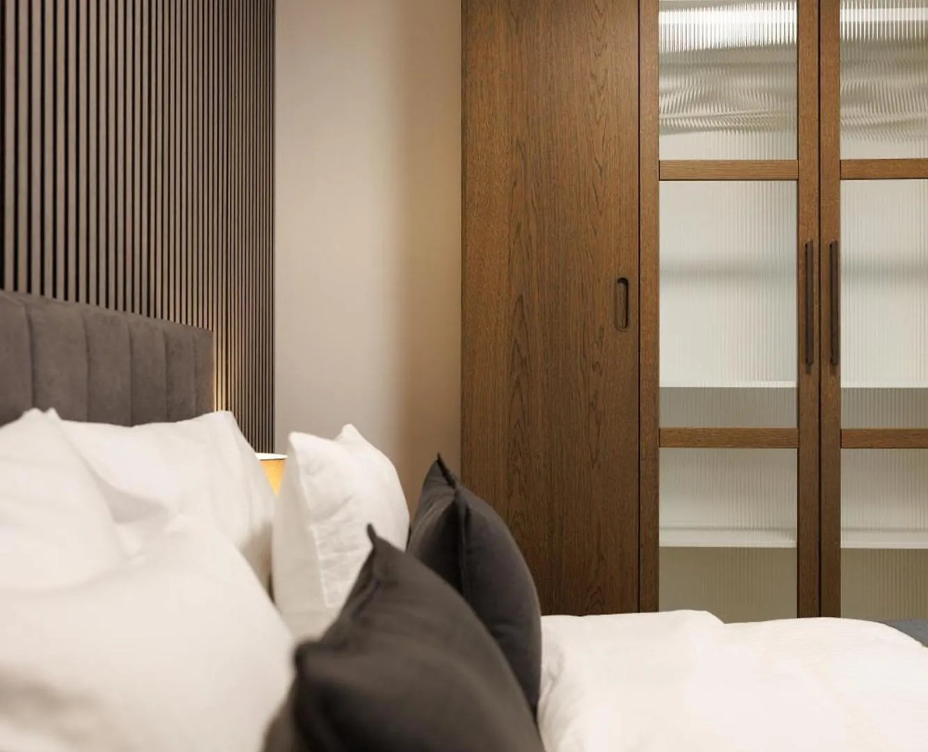 Apartment Secret Garden Suite With Terrace, 10 Min To Center Vienna